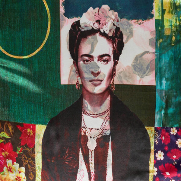 Sequoia Γυναίκεια εσάρπα διπλής όψης  με digital print frida