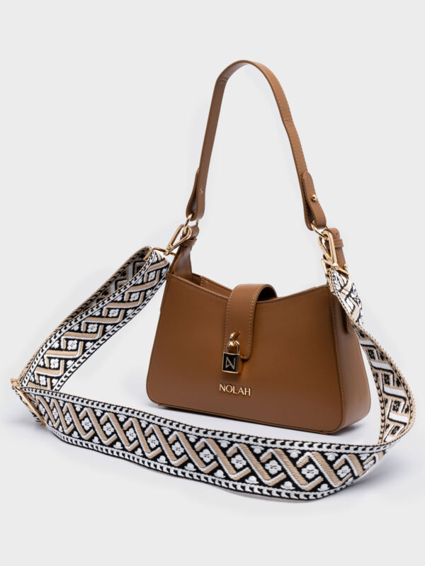 Esme Camel