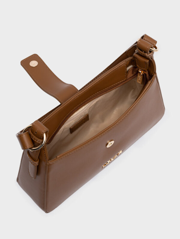Esme Camel