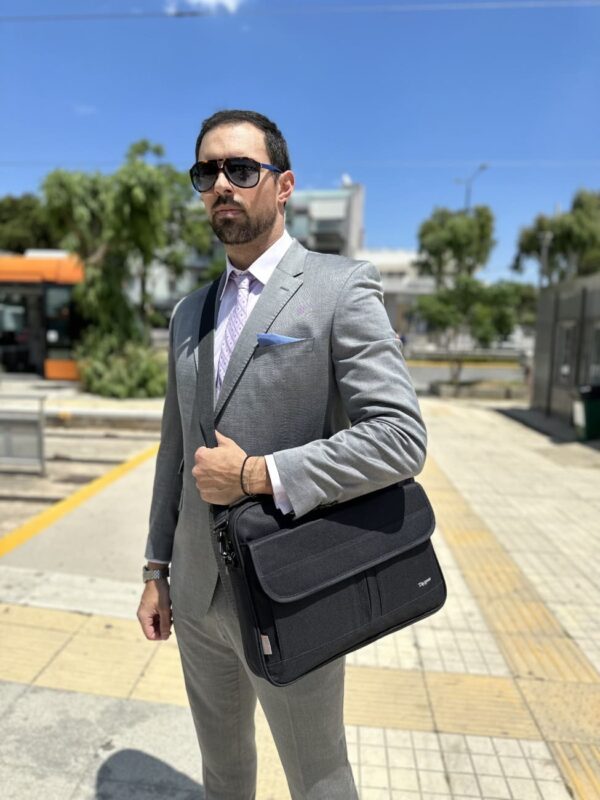 Υφασμάτινος Χαρτοφύλακας Taygeer 15,6' laptop 9,6L 1073 μαύρο