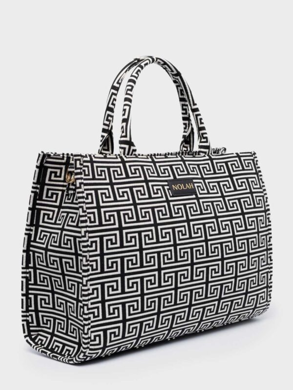 Meander Black