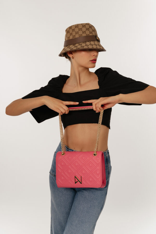 Reina Pink