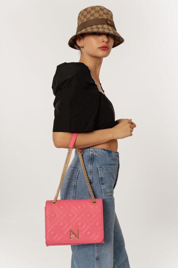 Reina Pink