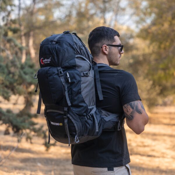 Σακίδιο ορειβασίας αδιάβροχο Ταξιδιού 60L Camping 1488 μαύρο