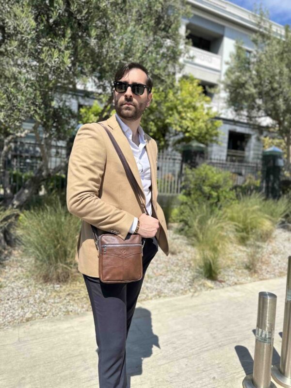 Δερμάτινο τσαντάκι ώμου Bull Captain DJB 023 καφέ